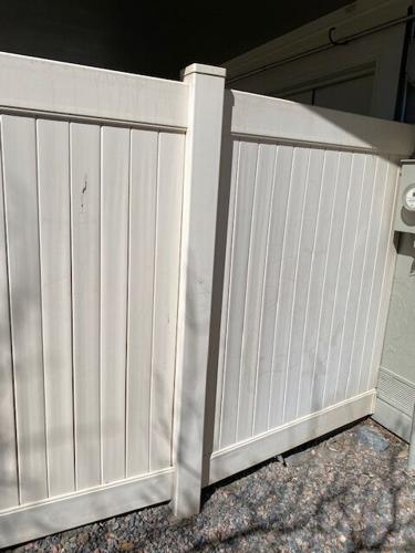 Coal Creek Ranch vinyl fencing