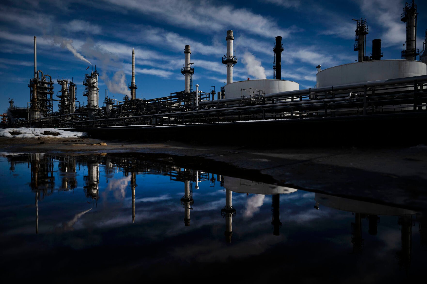Petition for court review of EPA order on Suncor refinery pollution permit filed