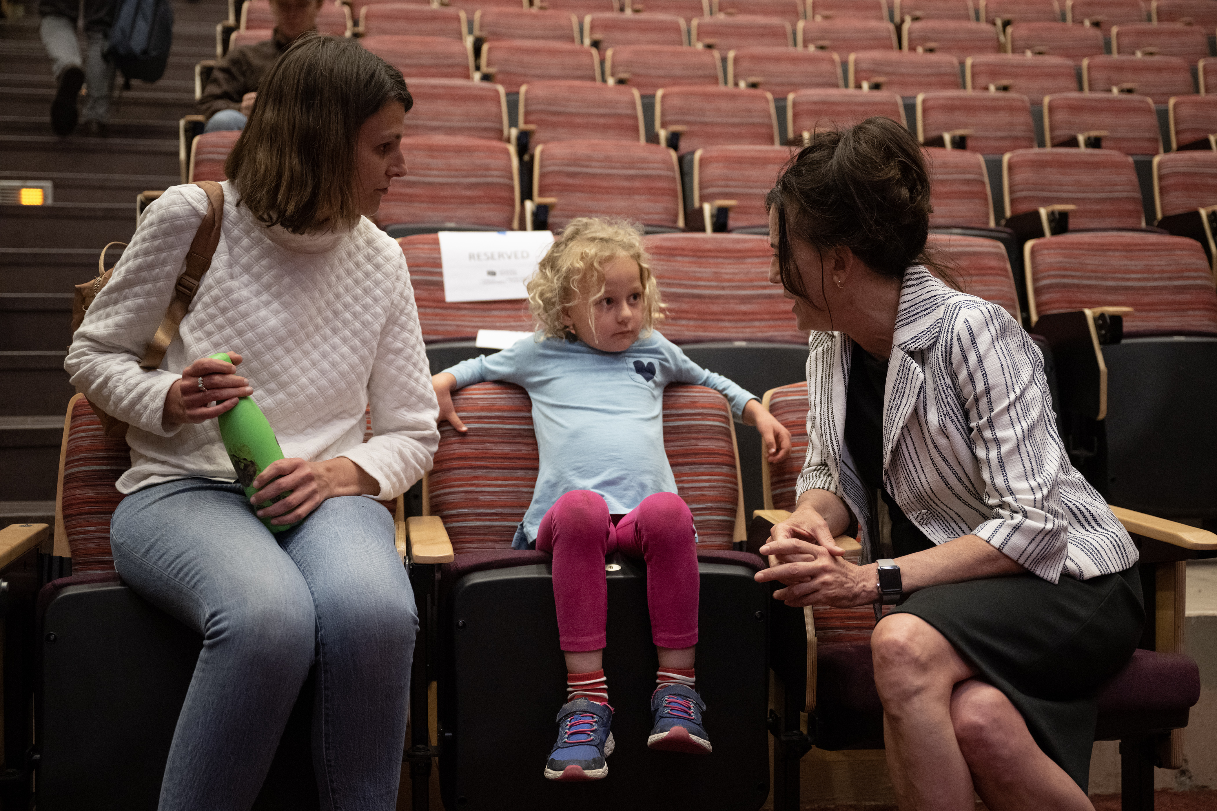 Denver mayoral run-off candidate Kelly Brough, right, answers a question from Maddie Arceci, 6, with her mother Denise Miller, left, after a debate with candidate Mike Johnston on Thursday, May 18, 2023, in the Sam & Freda Davis Auditorium at the University of Denver in Denver, Colo. (Timothy Hurst/Denver Gazette) (TimHursttim.hurst@gazette.comhttps://secure.gravatar.com/avatar/aca82bd62b4ee425c598527cd6faa1b1?d=mm&r=g)