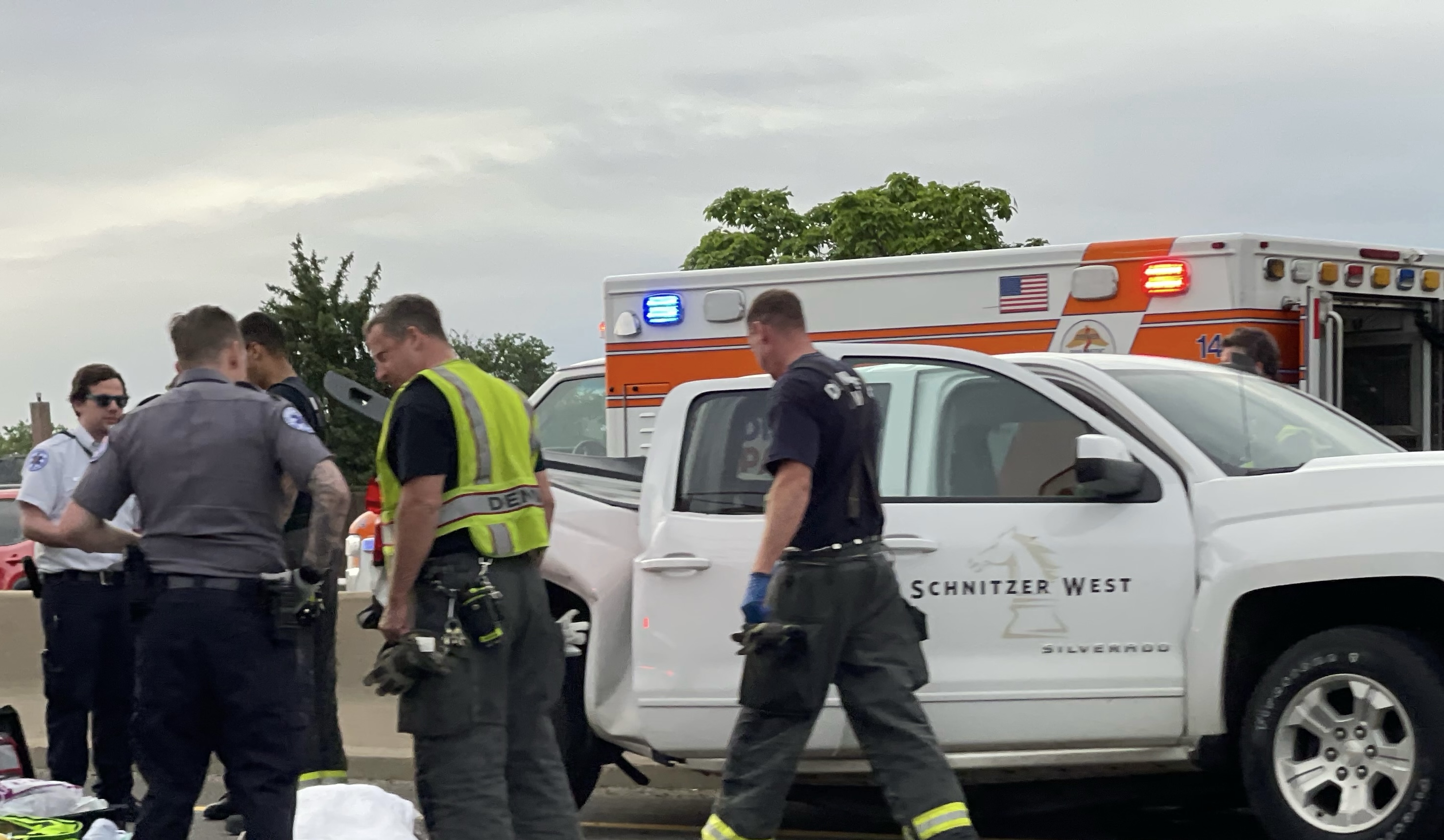 2-vehicle crash on I-70 in Denver leaves 1 dead Friday night