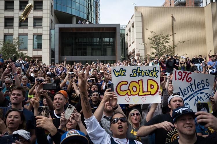Fans at the Denver Nuggets Championship parade. Photo: Timothy Hurst, Denver Gazette.
