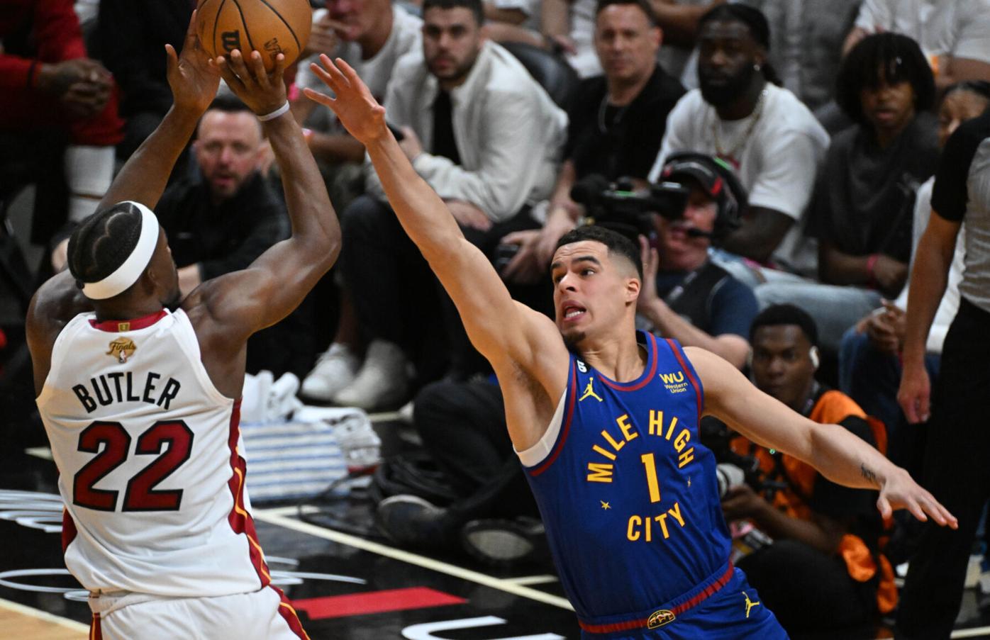 060823-s-dg-nuggets-game3 3336.jpg