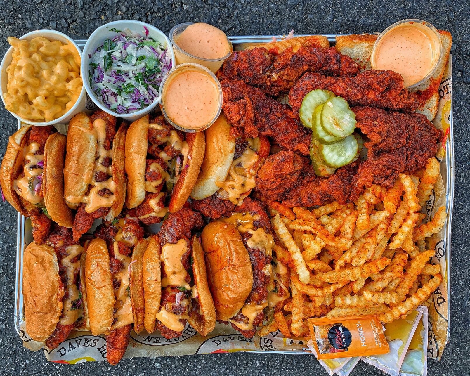 Hottest chicken chain around heads to Colorado Springs