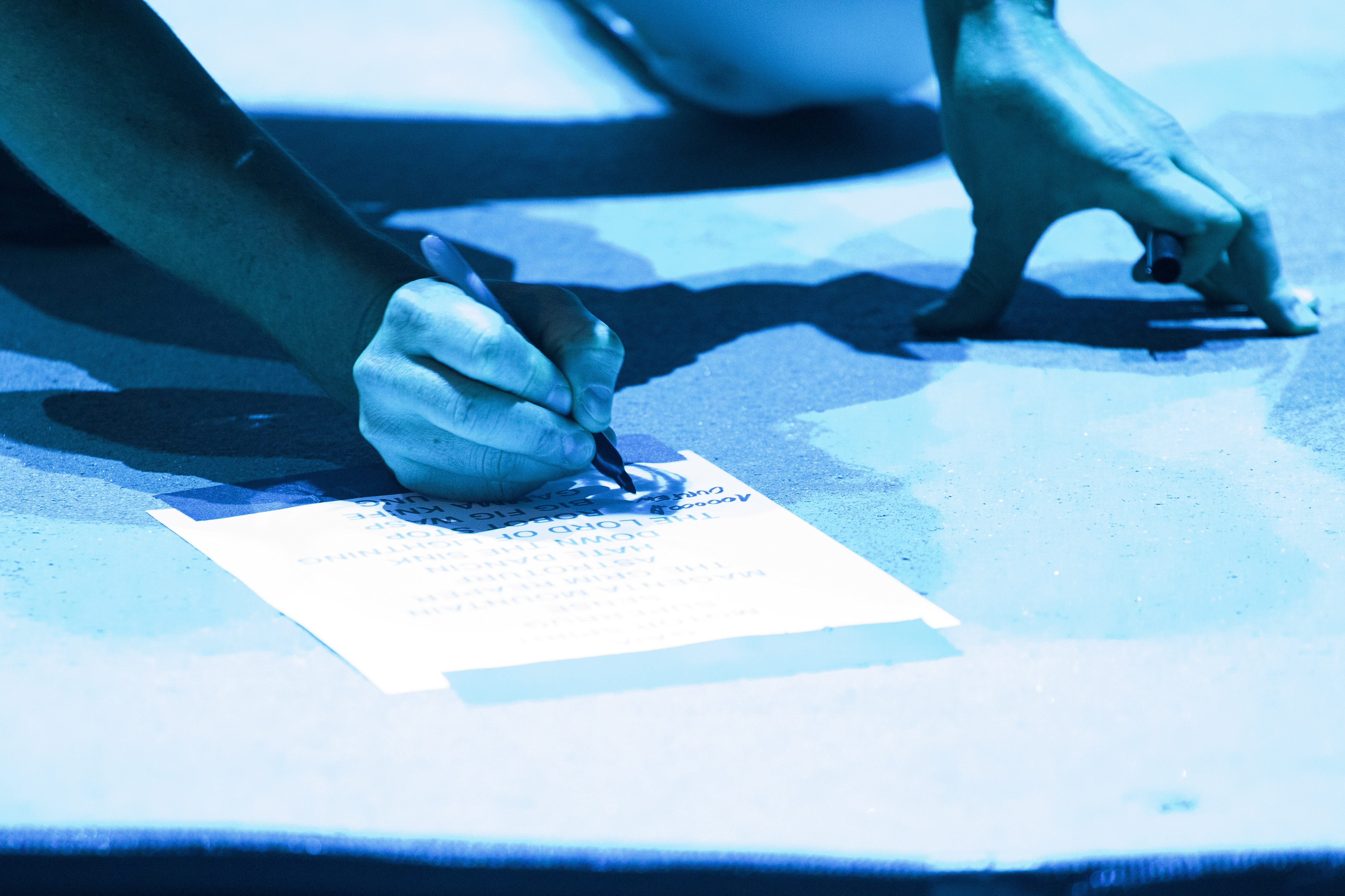 A band member makes a last second change to the setlist before taking the stage for King Gizzard's performance on June 7, 2023. (TomHellauerMultimedia Producertom.hellauer@denvergazette.comhttps://denvergazette.com/content/tncms/avatars/f/9e/622/f9e6228a-3b6b-11ed-bf10-fbb71fa8e421.f54b911252c540f1d61709edc4727a39.png)