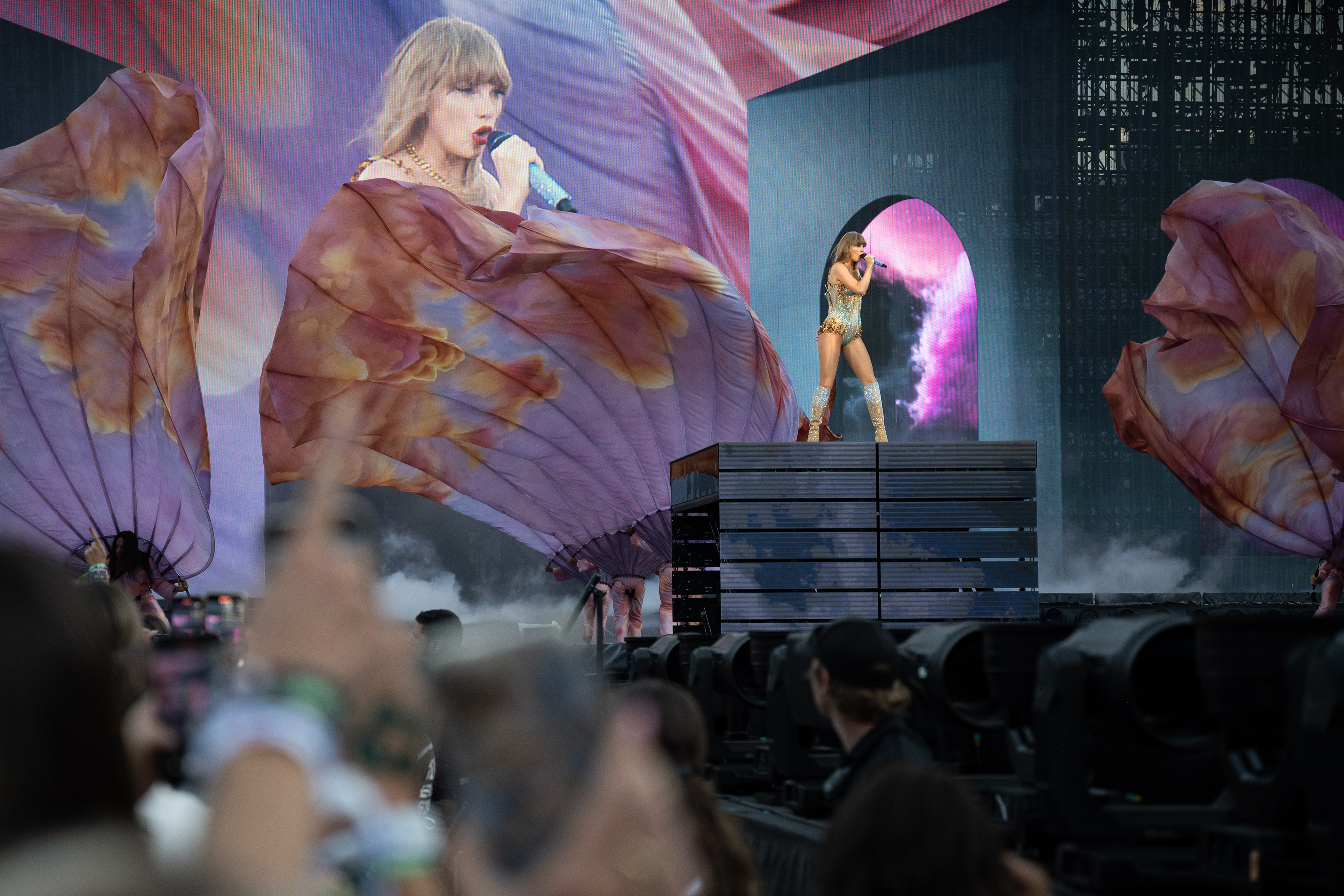 Taylor Swift rises on a platform from the stage as she performs during the first of two shows at Empower Field at Mile High for The Eras Tour on Friday, July 14, 2023, in Denver, Colo. (Timothy Hurst/Denver Gazette) (TimHursttim.hurst@gazette.comhttps://secure.gravatar.com/avatar/aca82bd62b4ee425c598527cd6faa1b1?d=mm&r=g)