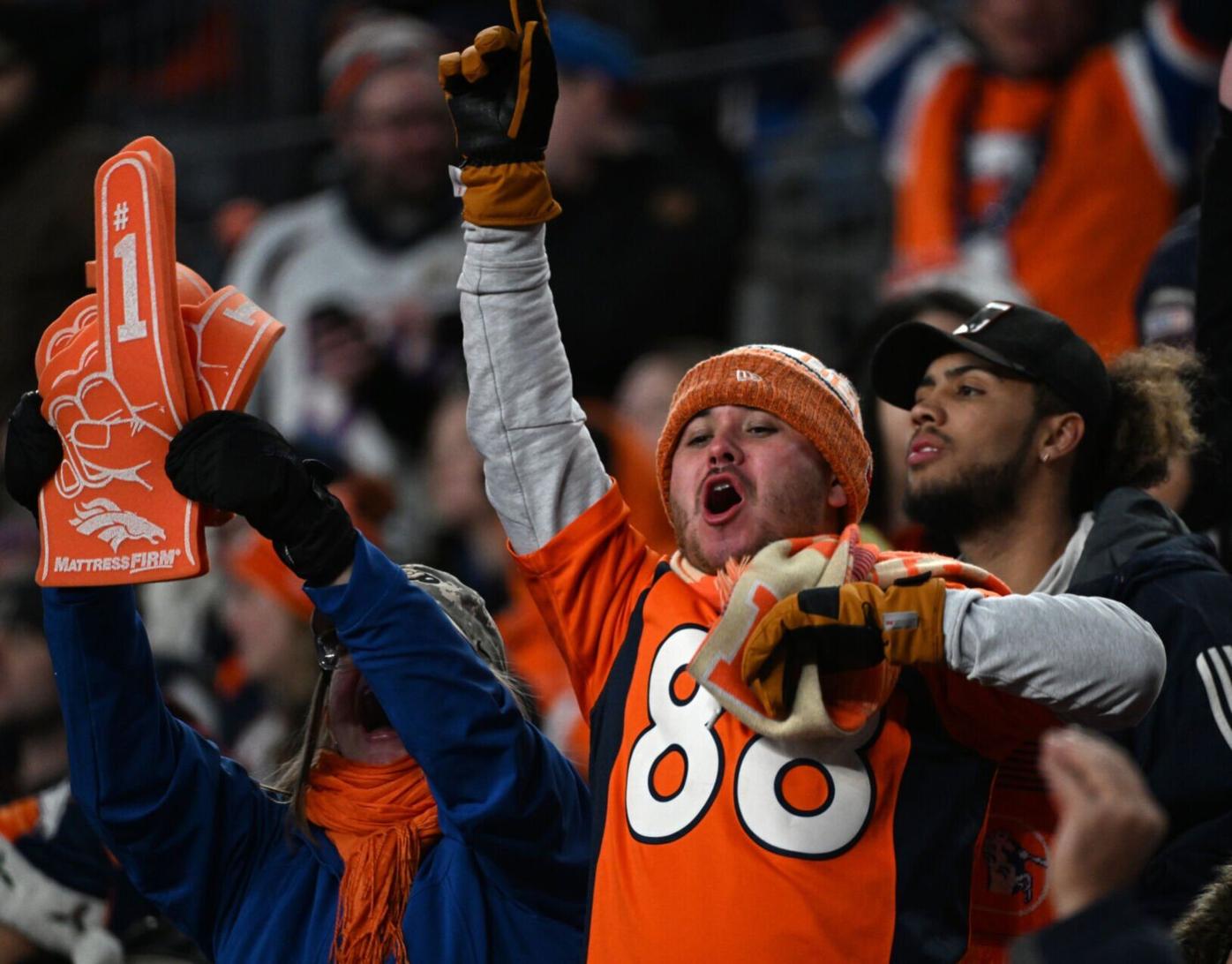 12_18_22 broncos cards4597.jpg