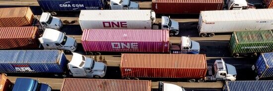 California regulators and truck manufacturers reach deal on emissions rules