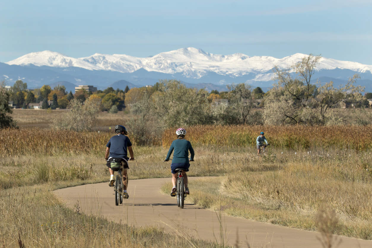 Bikers at Colorado's Cheery Creek State Park. Photo Credit: milehightraveler (iStock). (milehightraveler)