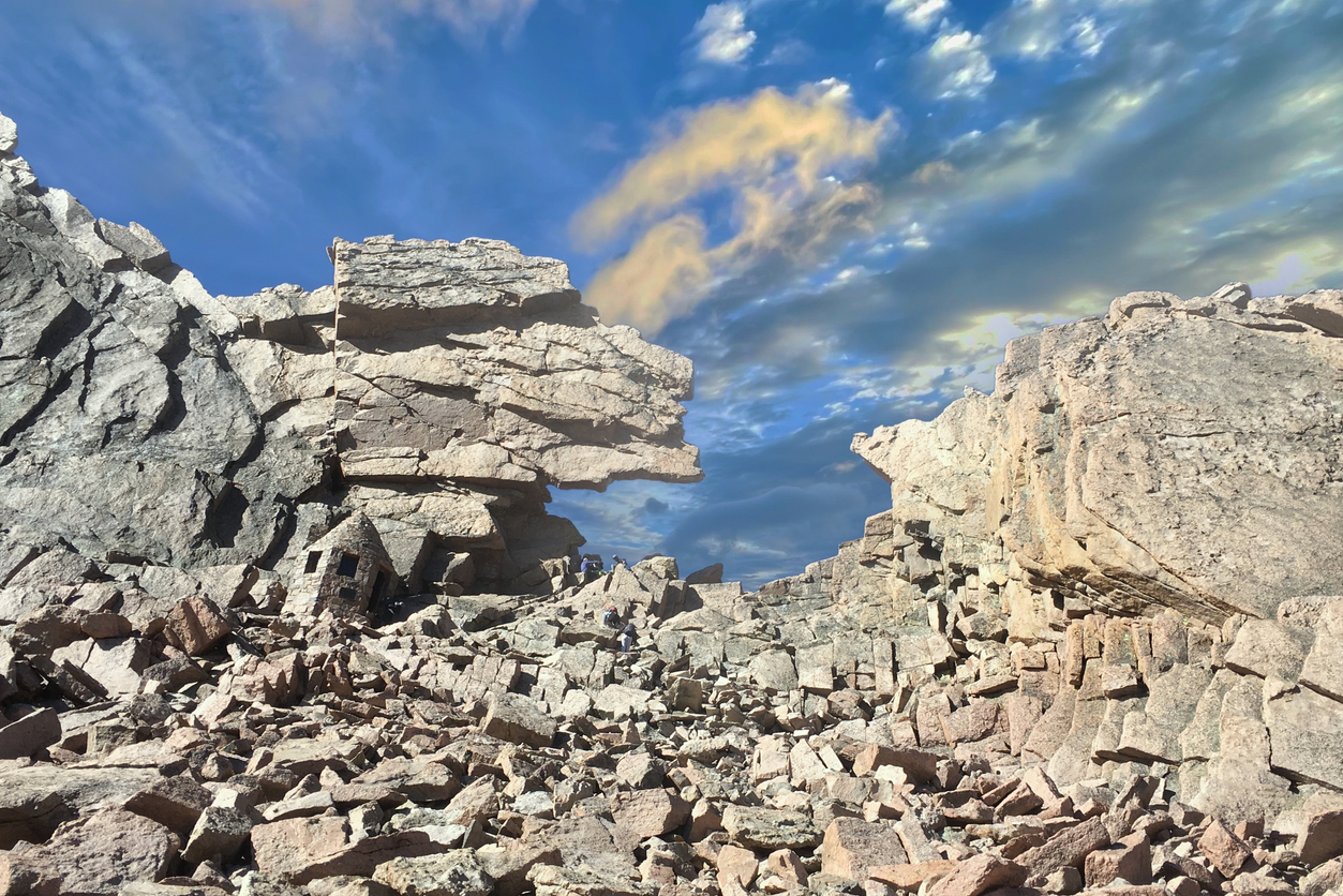 1 killed, 2 injured in falls at Rocky Mountain National Park; dead climber identified