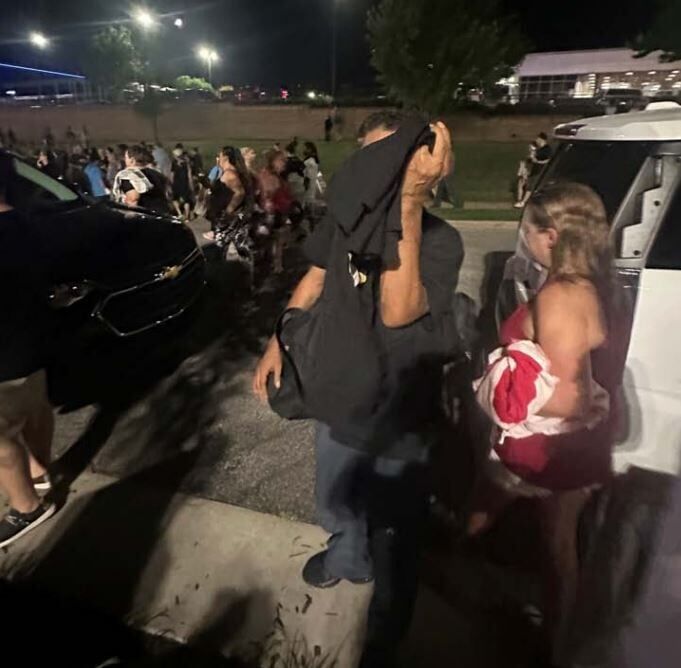 Federal judge authorizes seizure of bootleg merchandise at Jelly Roll concerts