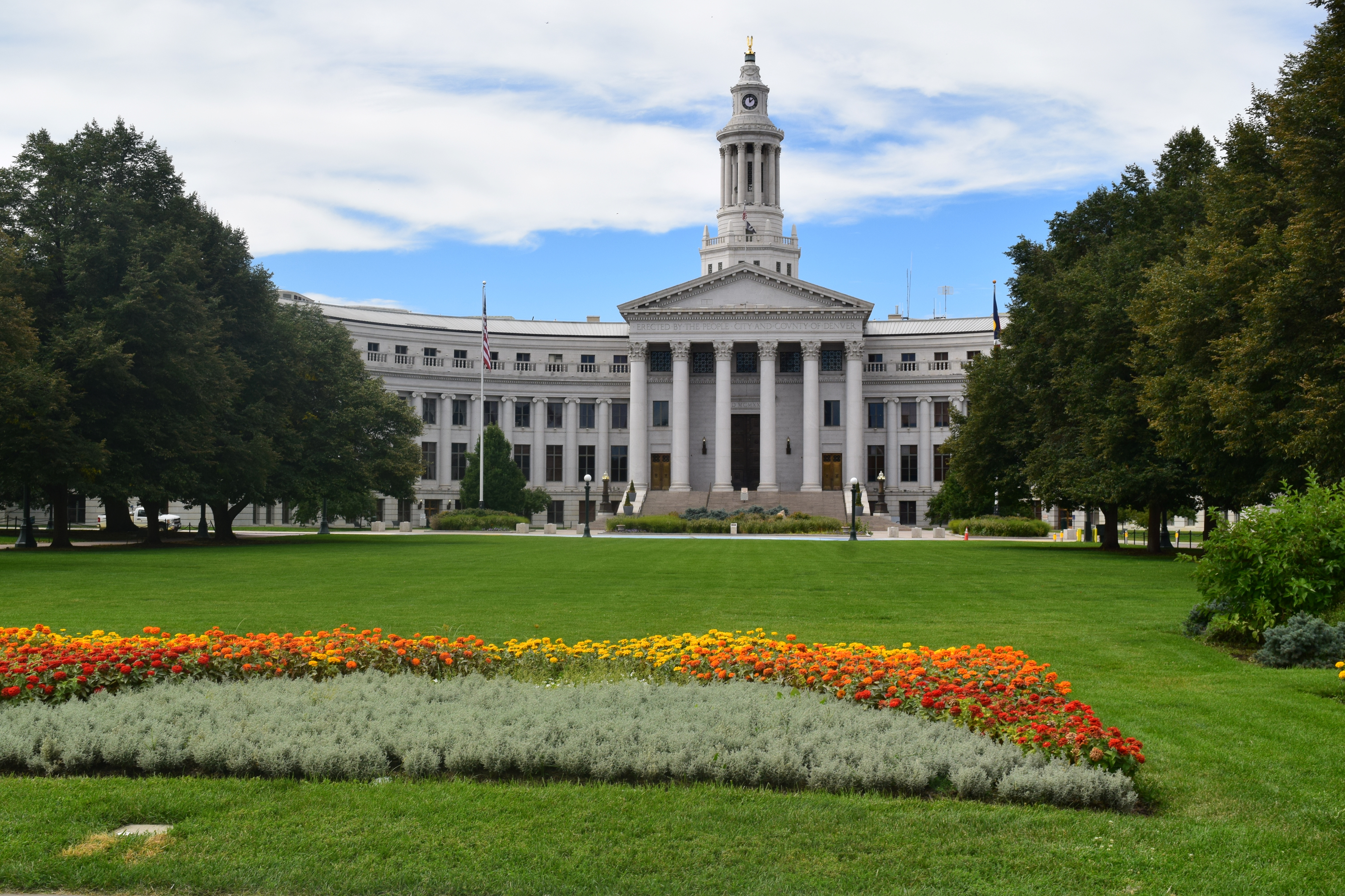 At least there’s parking: Lack of Labor Day festivals leaves downtown Denver empty | Sage Kelley