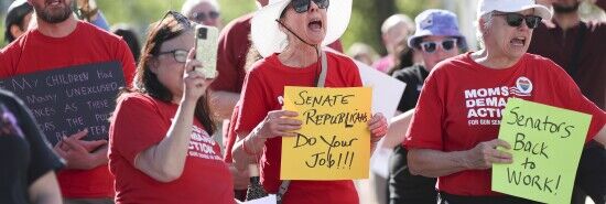 Oregon Republicans file for reelection despite possible disqualification