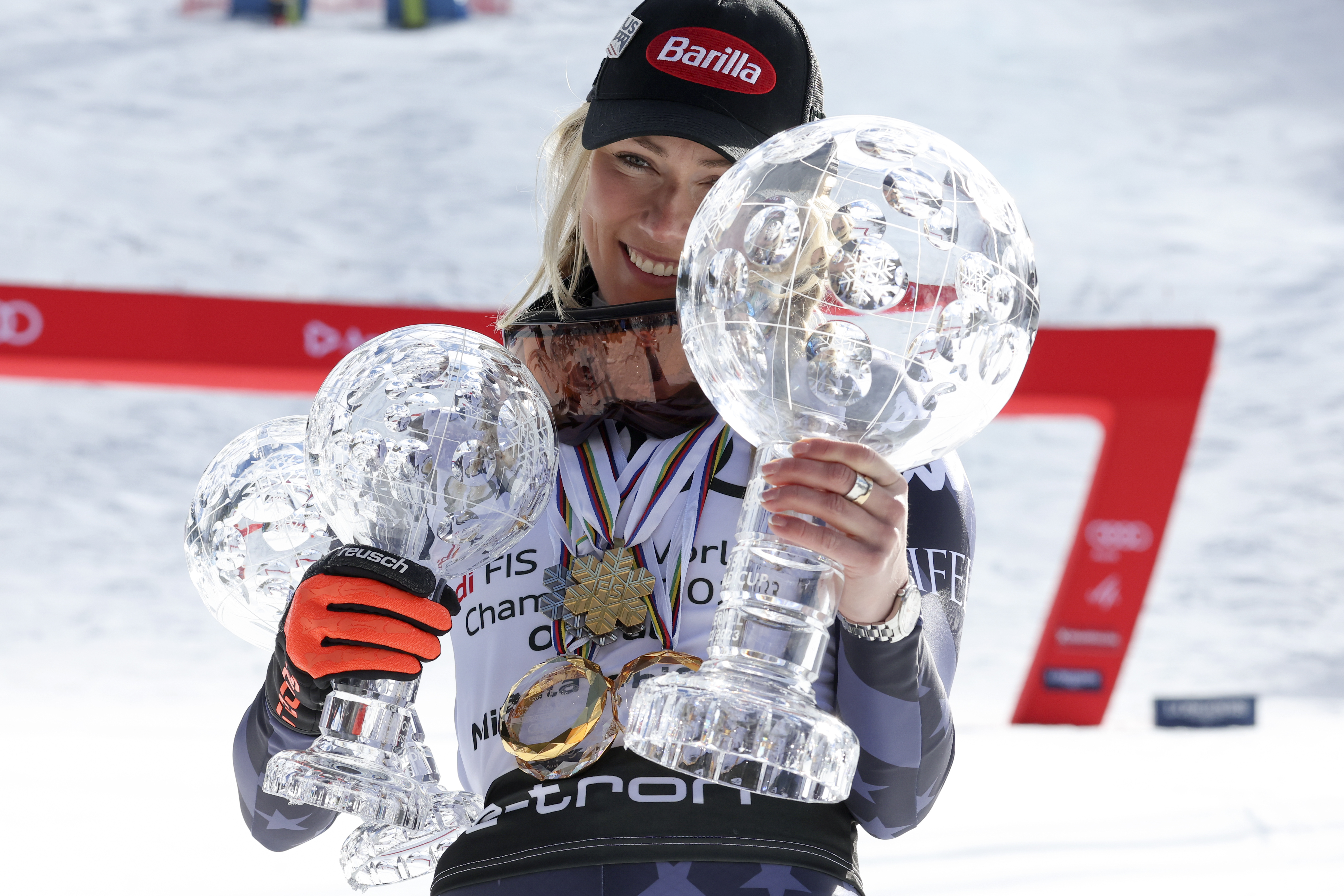 Mikaela Shiffrin’s World Cup crystal globe gets a makeover | Whiteout