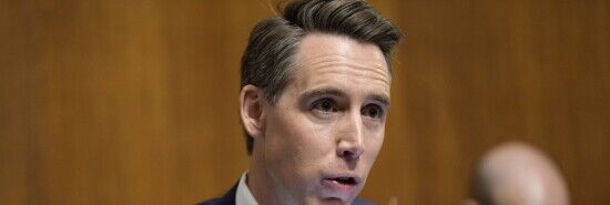 Hawley’s attempt to revoke Section 230 protections for AI blocked by Cruz