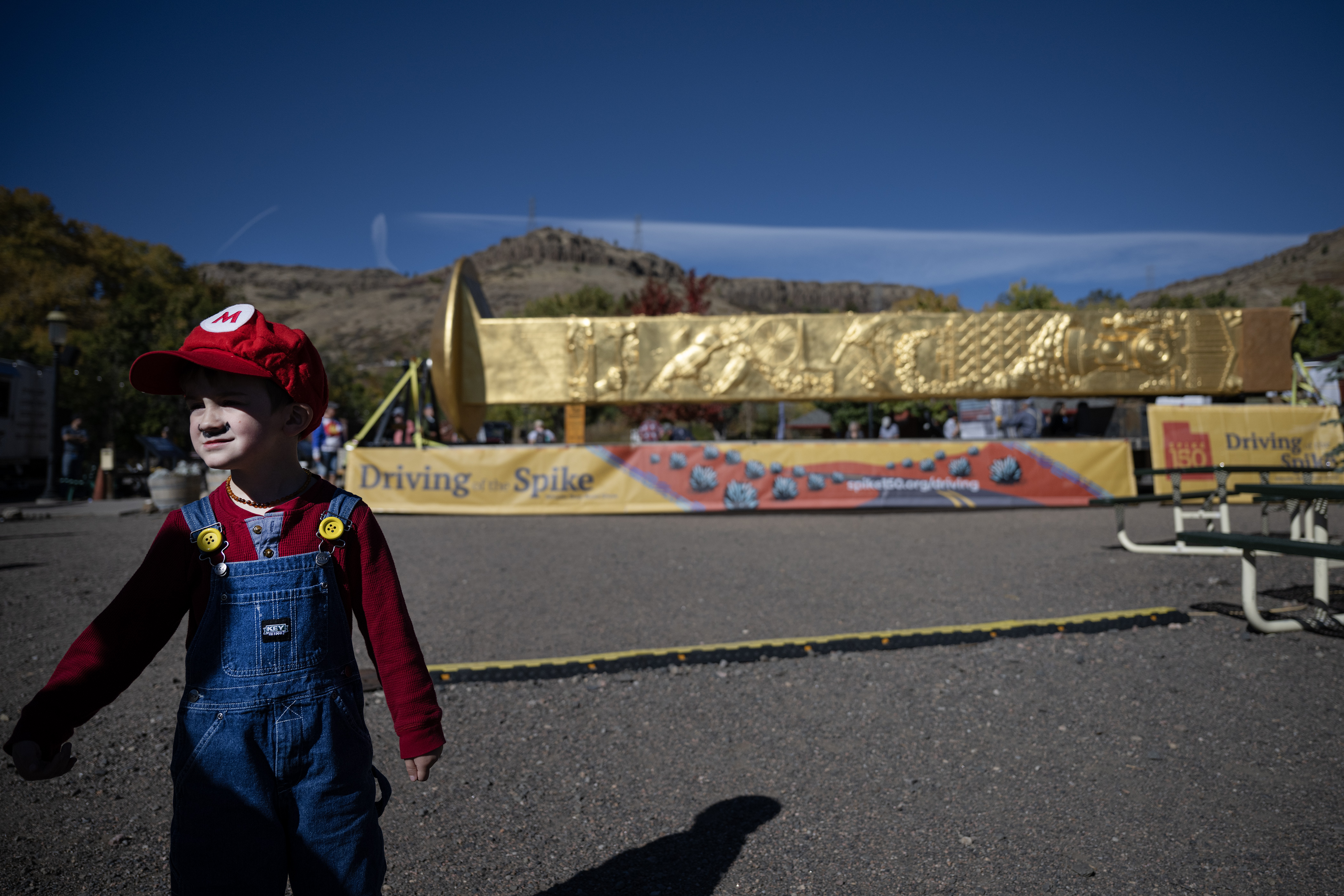 43-foot Golden Spike sculpture makes a whistle stop at the Colorado Railroad Museum
