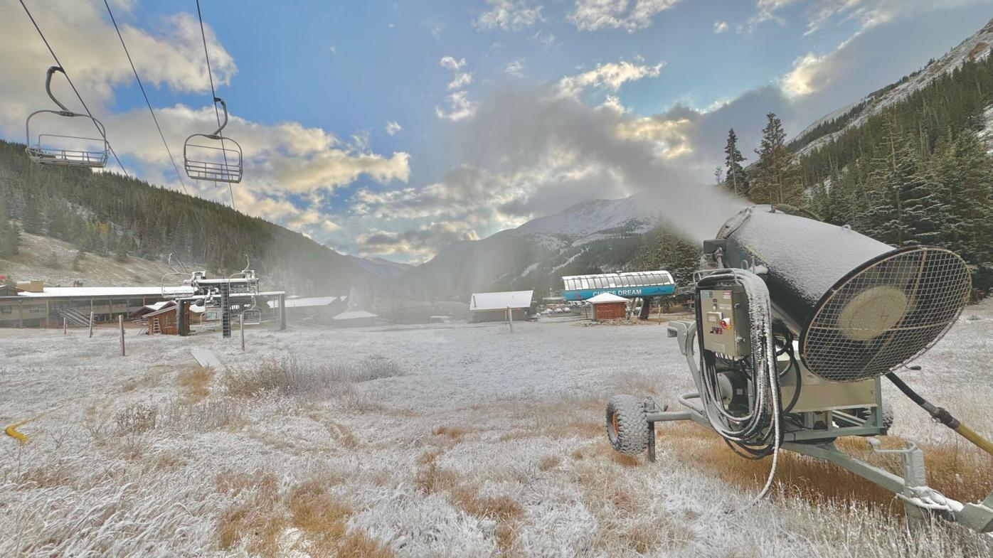 Loveland ski area day1 snowmaking 2023