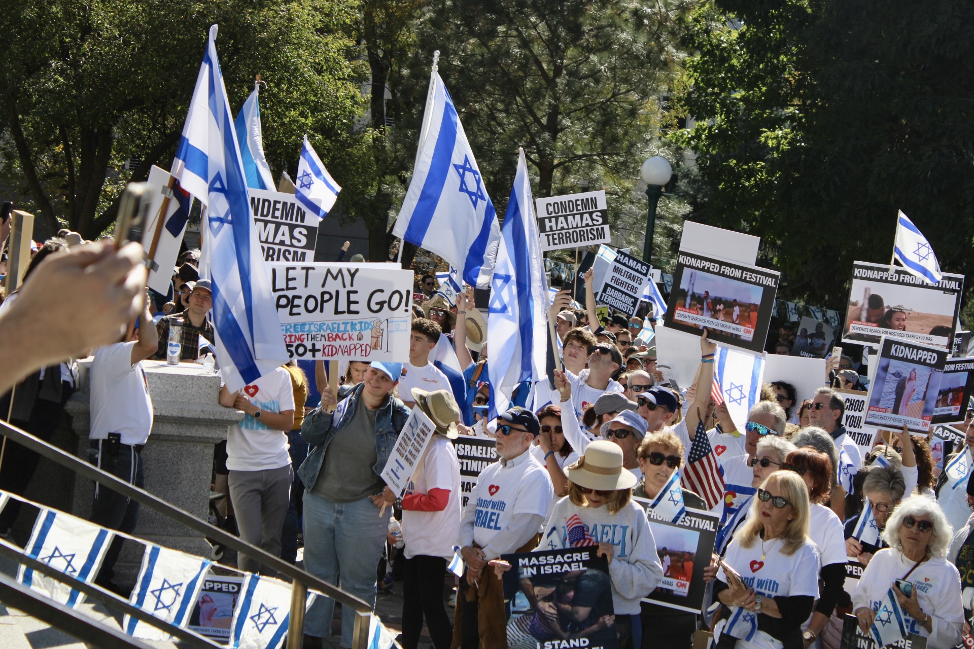 Hundreds of pro-Israel supporters rally at the steps of the Colorado State Capitol on Sunday, Oct. 15. (Noah Festenstein/The Denver Gazette) (NoahFestensteinCity Government Reporternoah.festenstein@denvergazette.comhttps://denvergazette.com/content/tncms/avatars/9/f0/326/9f032698-379f-11ee-8053-8bacbed4931f.60984dba383441d9647e0e740a08a8e6.png)