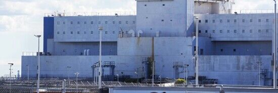 New York shuts down country's last floating prison