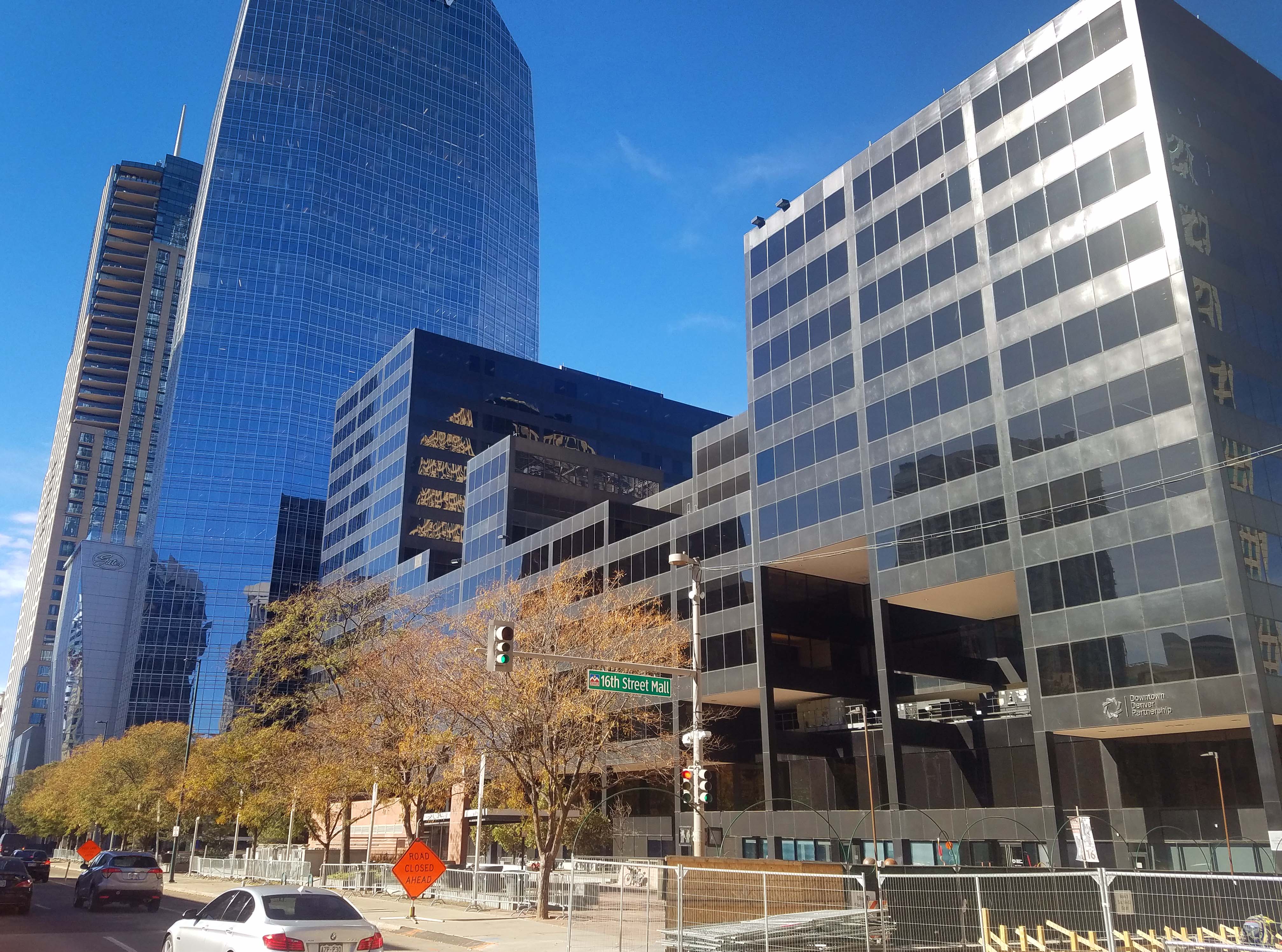 The Park Central building overlooking famed architect Lawrence Halprin’s Skyline Park still makes a modernist image of a steam locomotive engine, dating from when it headquartered a railroad. (PHOTO: Mark Samuelson)
