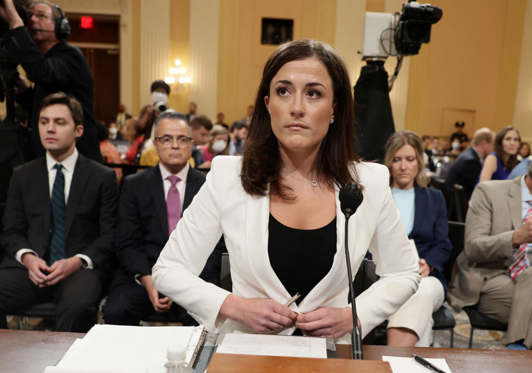 Cassidy Hutchinson, who was an aide to former White House chief of staff Mark Meadows during the Trump administration, prepares to testify in 2022 to the House select committee on the Jan. 6, 2021, Capitol riot. (reuters file)