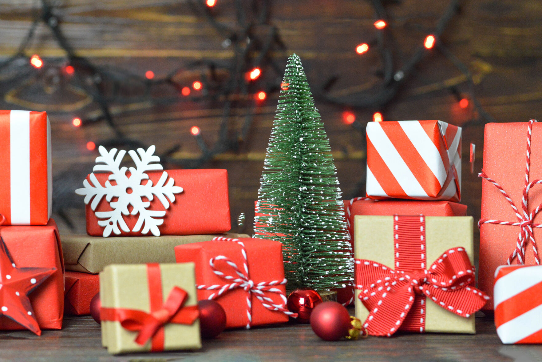 At Home: Get a better look in less time with these 7 holiday decorating tips