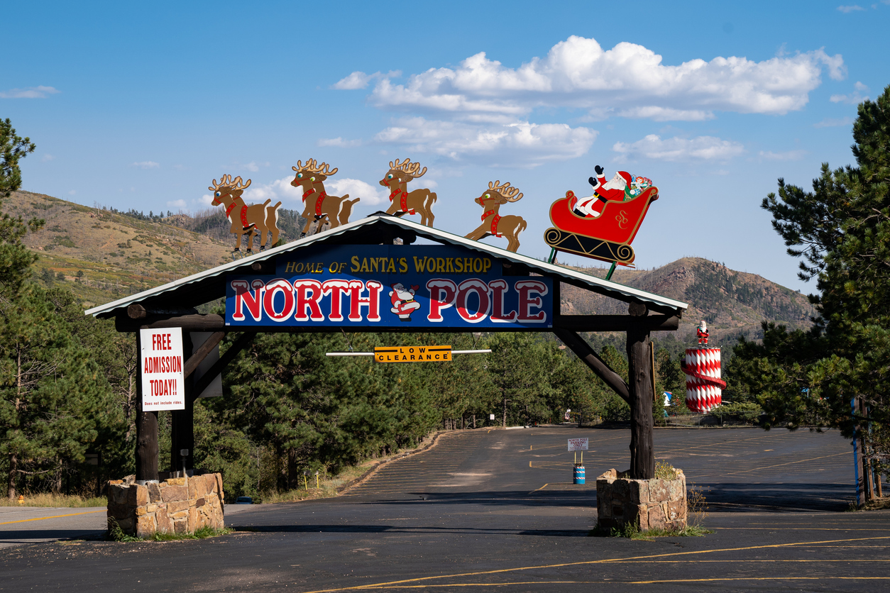 Sign for North Pole Santas Workshop entrance. File photo. Photo Credit: Melissa Kopka (iStock). (Melissa Kopka)