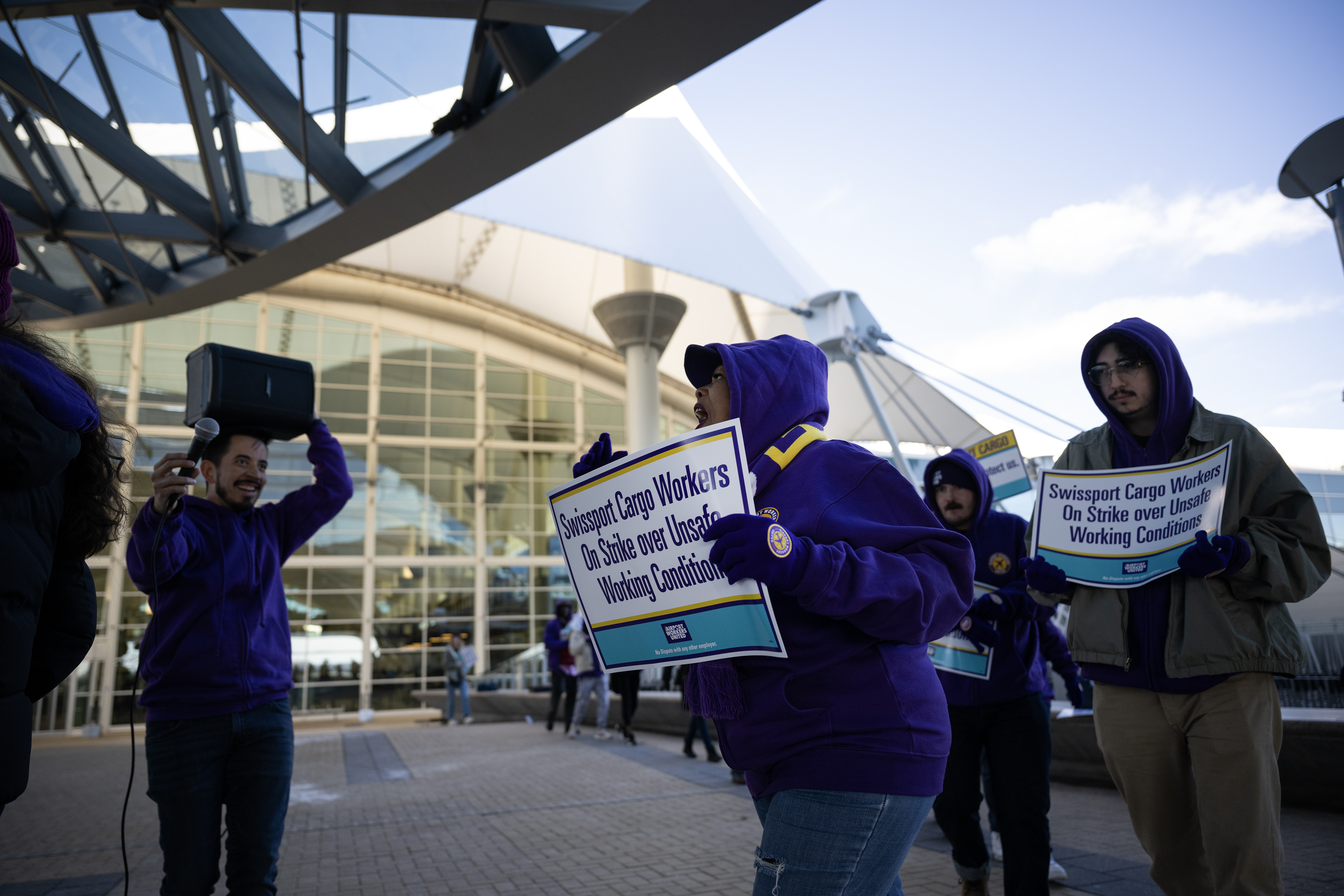 Swissport DIA workers strike over unsafe working conditions, wages