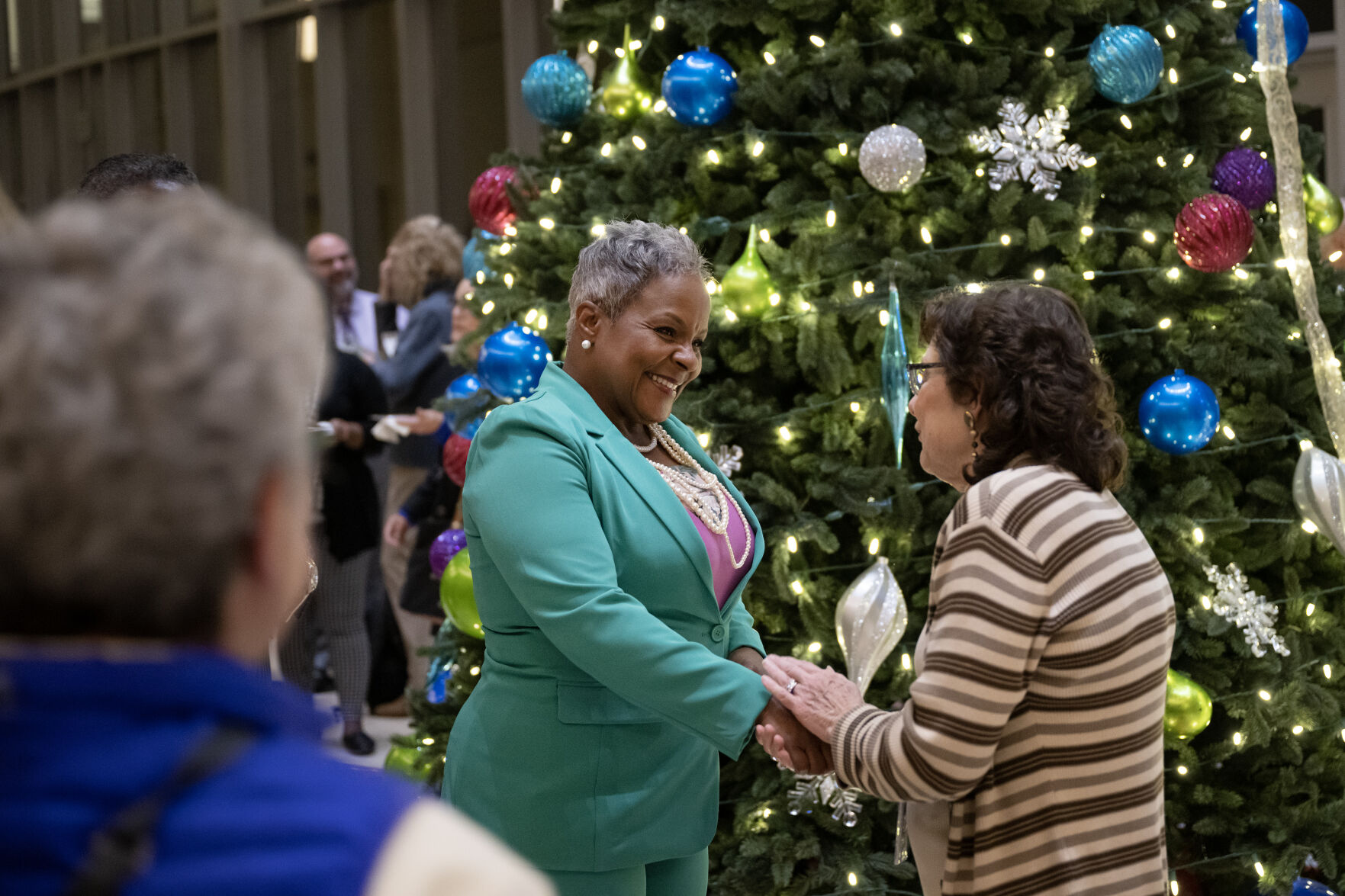 New, and returning, Aurora City Council members sworn in