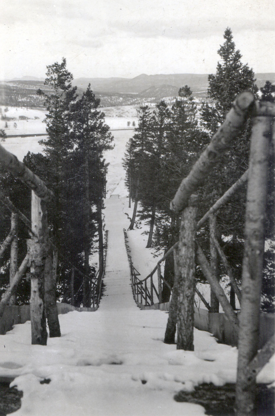 Pikes Peak's former ski area popular in the years before WWII