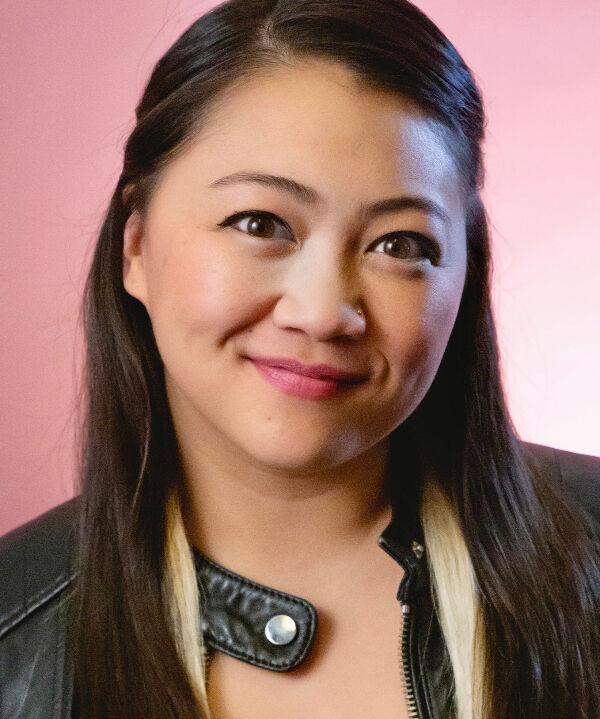 Headshot jenna moll reyes