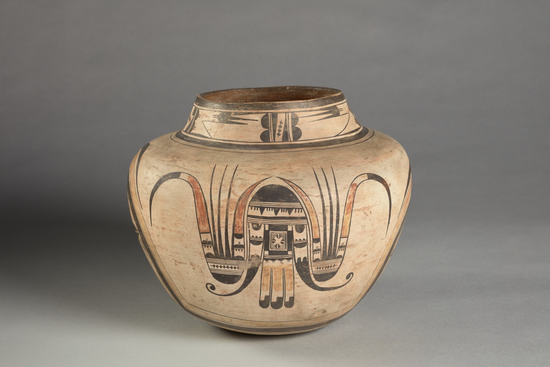 Nampeyo (Hopi-Tewa), Jar, 1900-1915. Painted ceramic; 9 7/8 x 11 ¾ in. Denver Art Museum: Gift of C.W. Douglas, 1929.72 (Courtesy photo, Denver Art Museum)