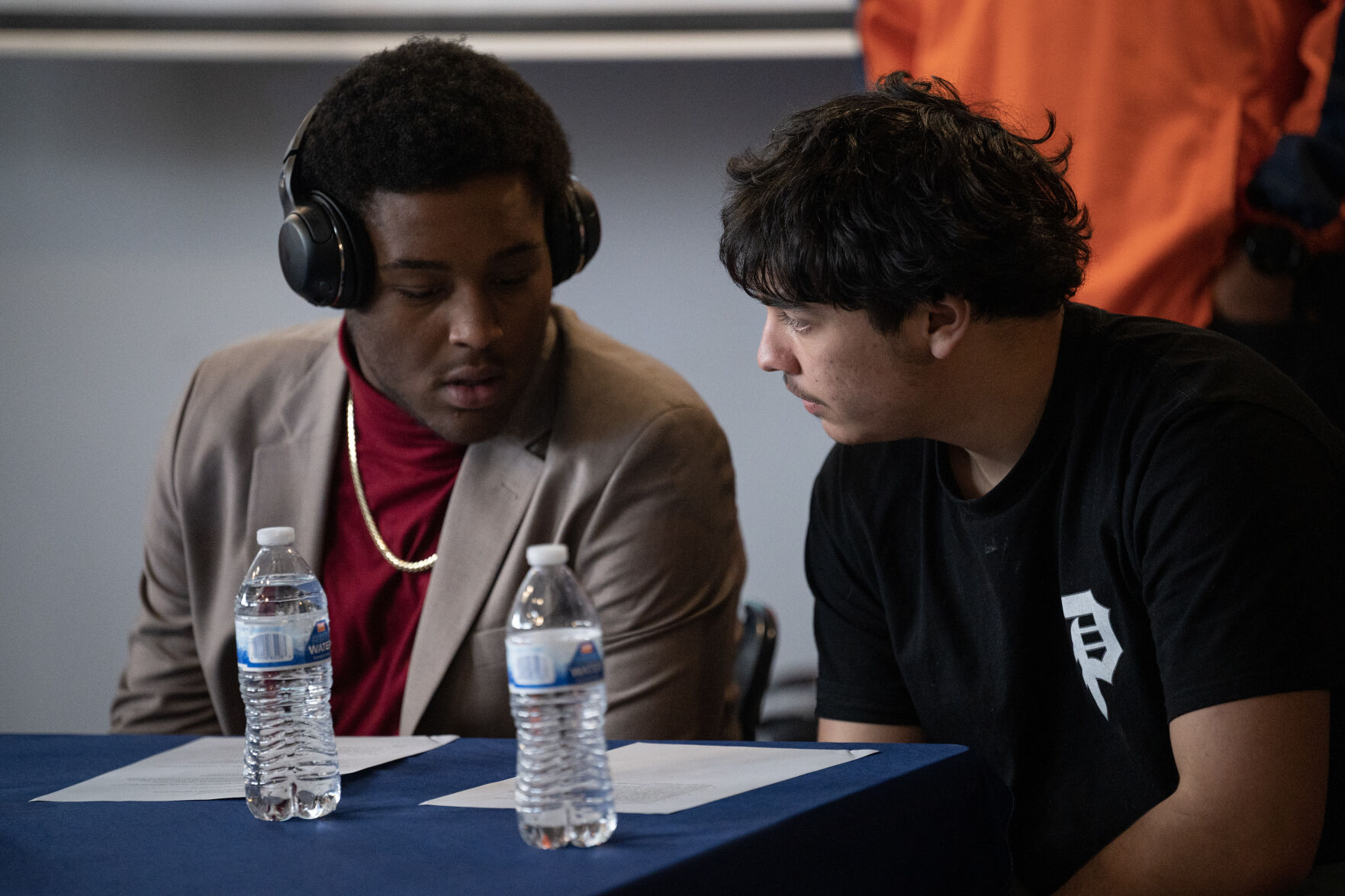 AUL Denver student body President J.J. Reed, left, and 5280 High School junior Diego Parker go over their questions before a town hall at 5280 High School ahead of the introduction of the Justice Engaged Student Bill of Rights, on Wednesday, Dec. 13, 2023, in Denver, Colo. (Timothy Hurst/Denver Gazette) (TimHursttim.hurst@gazette.comhttps://secure.gravatar.com/avatar/aca82bd62b4ee425c598527cd6faa1b1?d=mm&r=g)