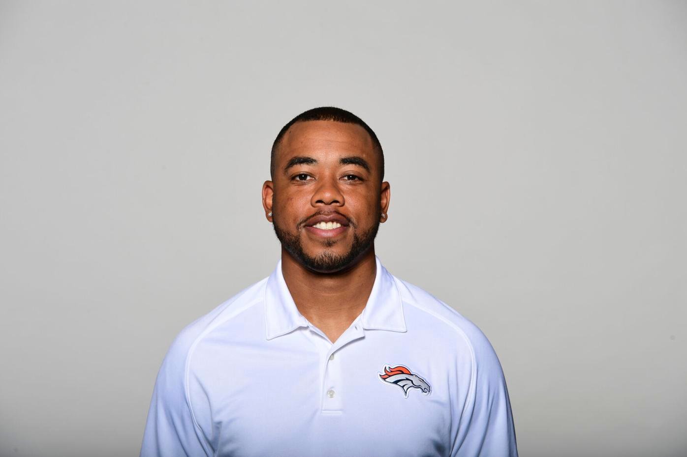 Denver Broncos 2022 Football Headshots