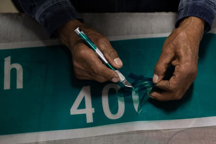 Aurora Sign Marking Specialist