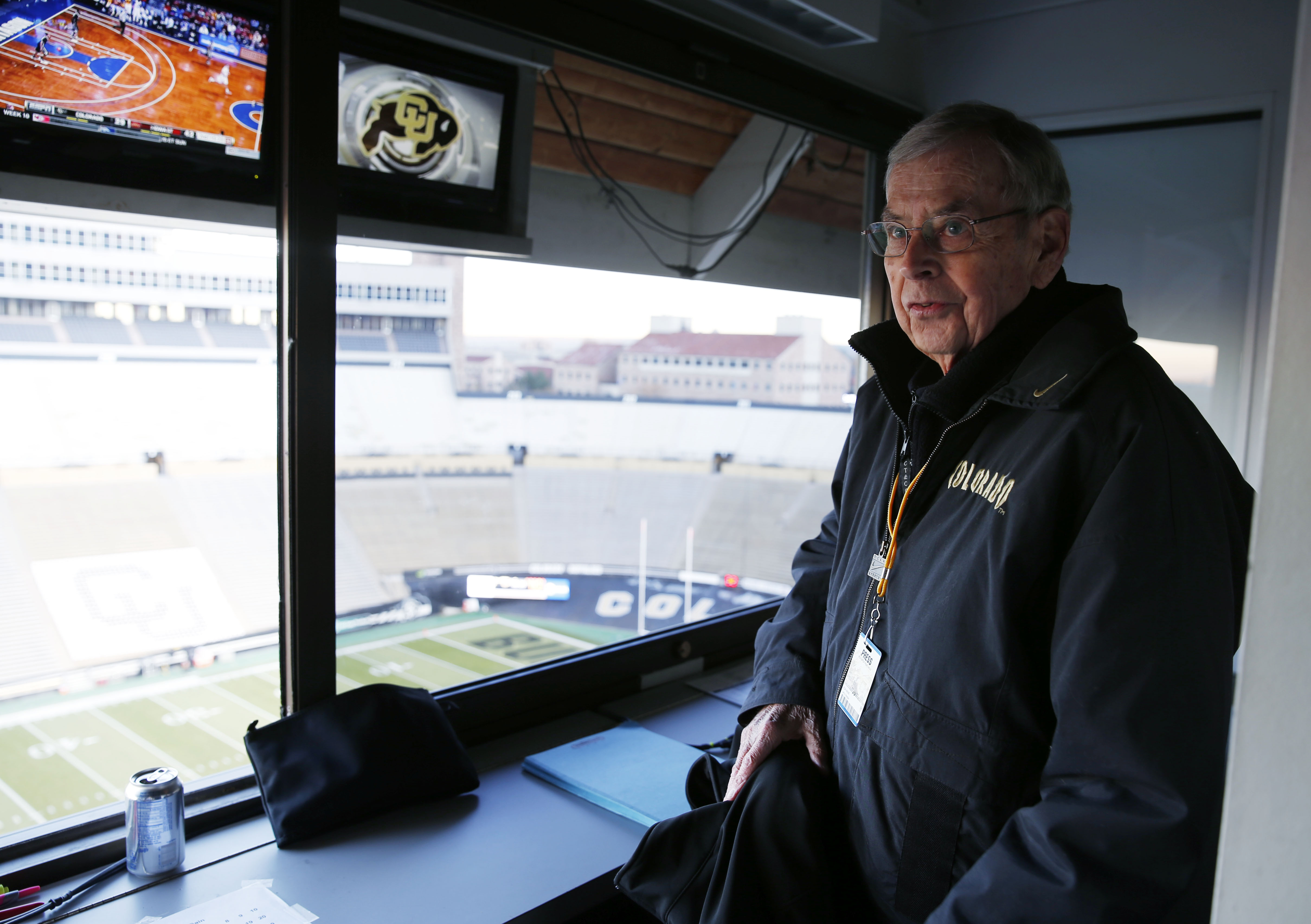 Sports broadcasting legend Larry Zimmer was champion for female broadcasters