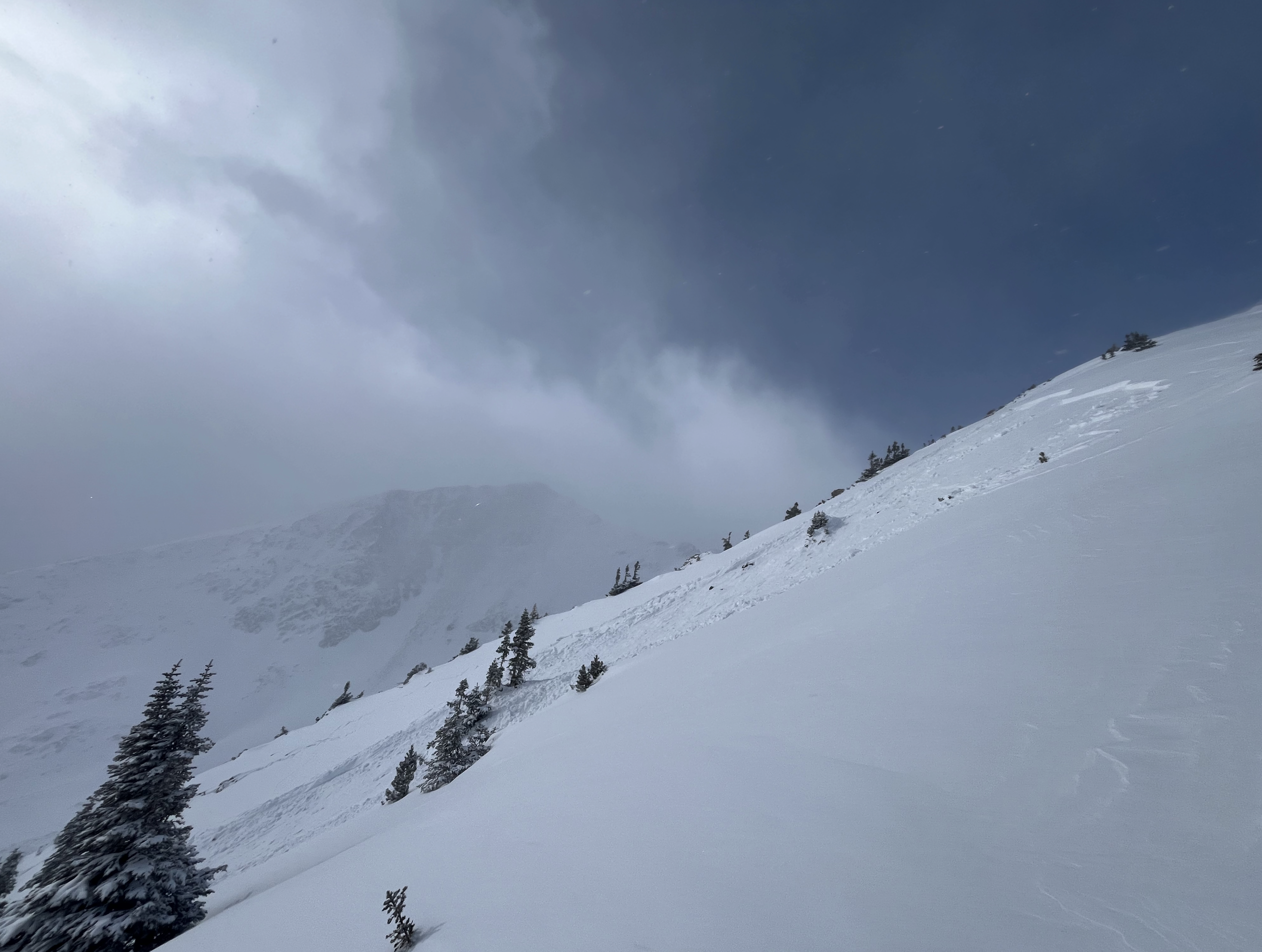 FILE PHOTO: This naturally triggered avalanche ran on in the Tenmile Range. Avalanche danger will be high this weekend with the new snow moving in, according to the Colorado Avalanche Information Center. (Courtesy photo, Colorado Avalanche Information Center)