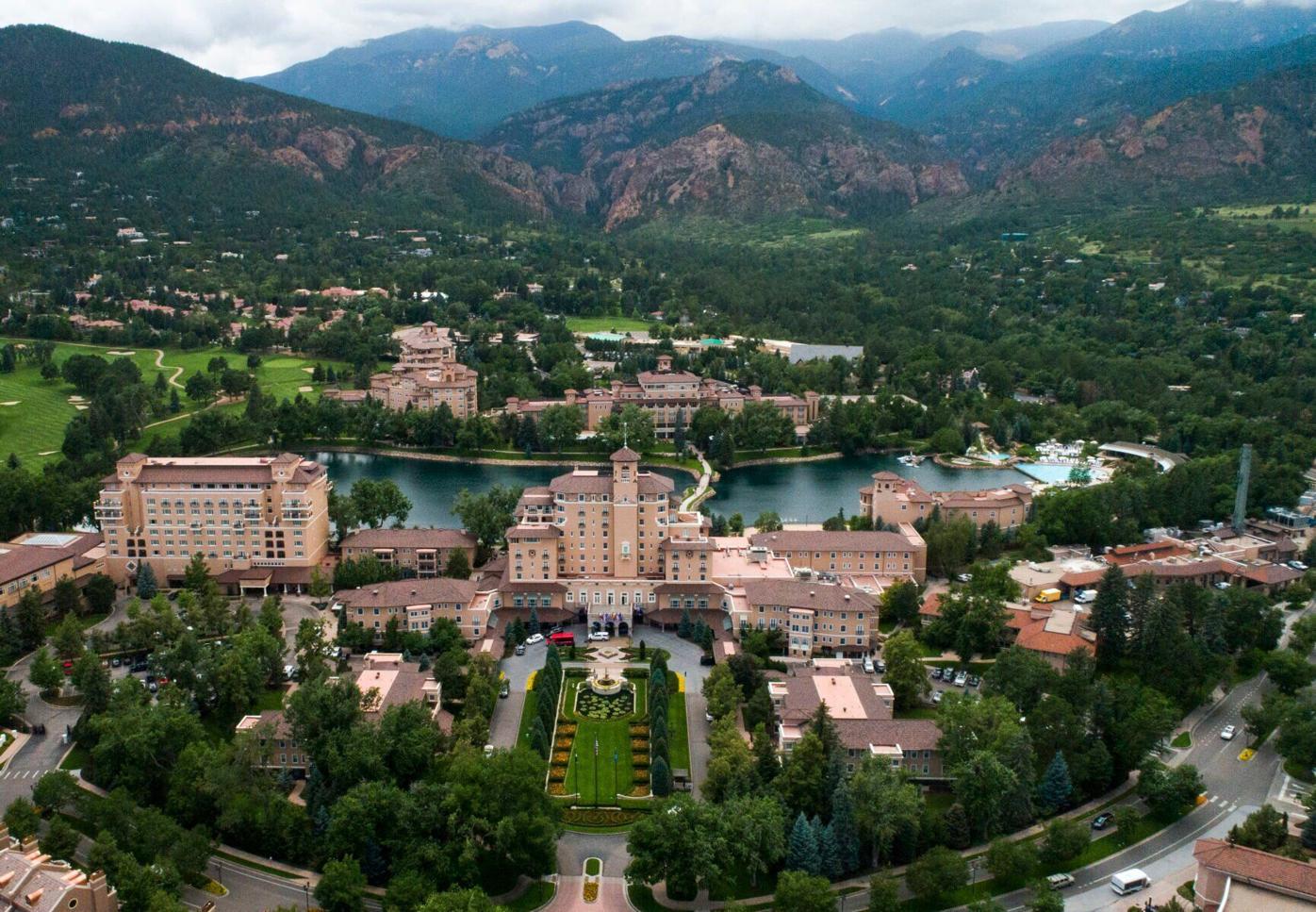 Forbes Travel Guide again names The Broadmoor in Colorado Springs as a five-star hotel