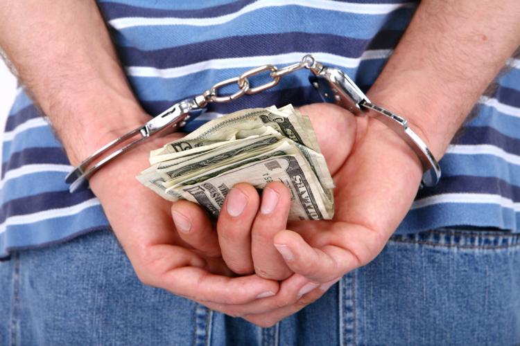 After heated debate, Aurora council finalizes harsh penalties on retail, restaurant theft