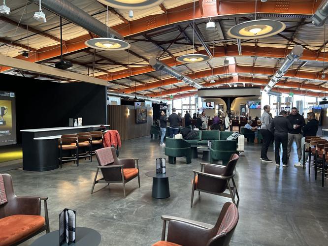 Hangar Club