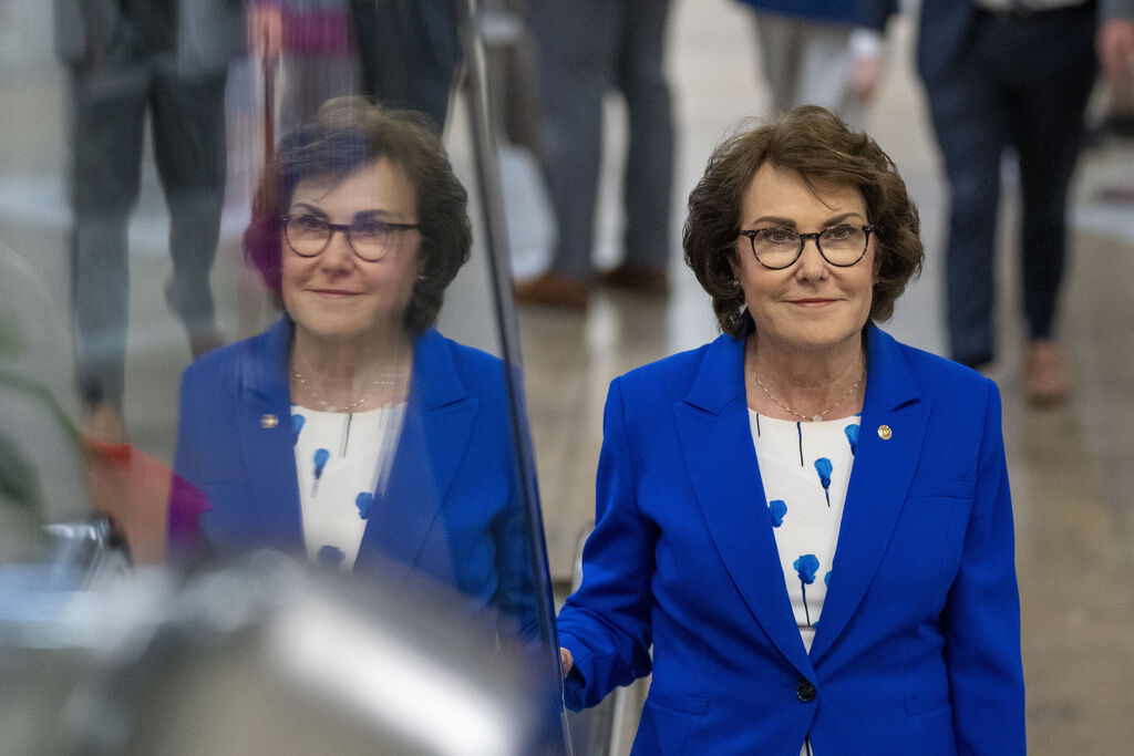 Democratic senator pulls 90% of campaign cash from out-of-state donors
