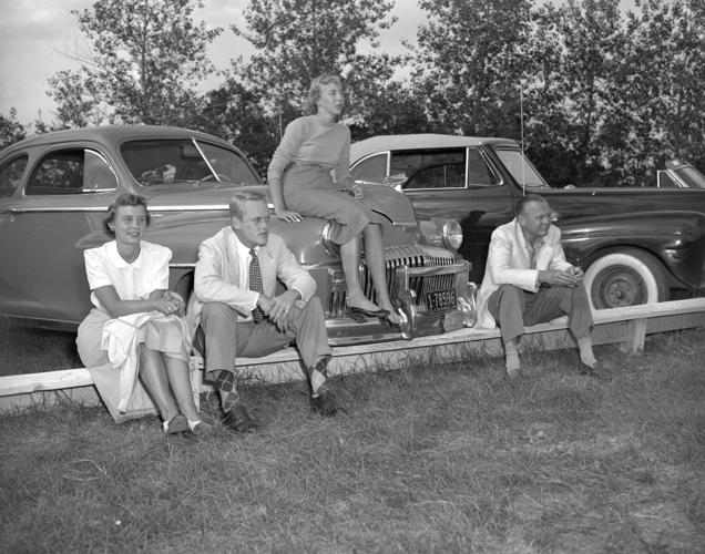 1949 pittsfield vs Concars spectators guests .jpg