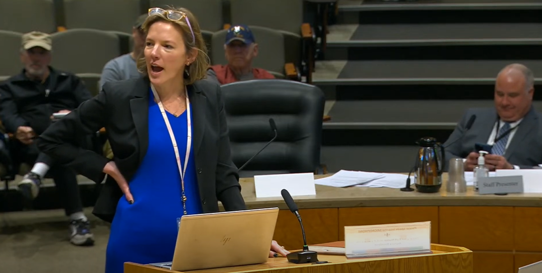 Tension boils over at Aurora Council meeting about public defenders, call for ceasefire