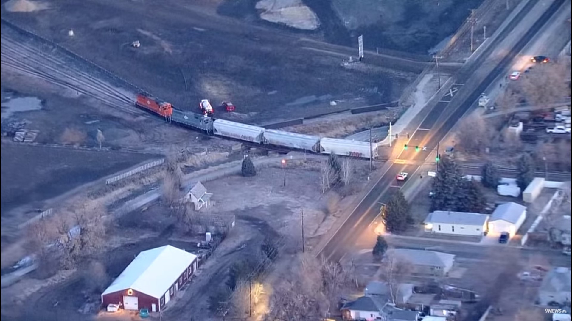 Train derails hauling sugar in northern Colorado, crews respond to diesel spill