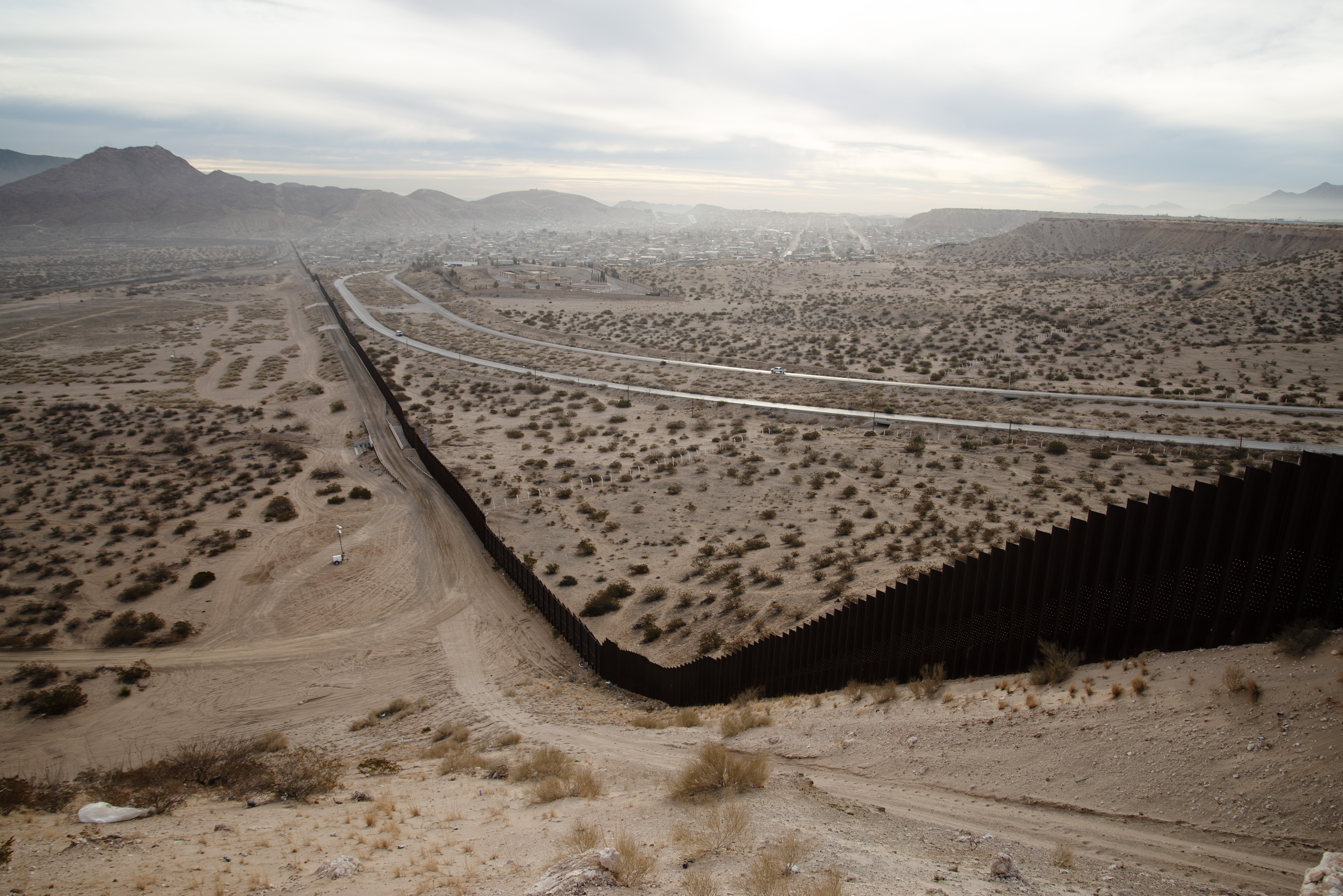Juarez, Mexico sits across a section of border wall near the Texas and New Mexico border on Thursday, Feb. 1, 2024. (TomHellauerMultimedia Producertom.hellauer@denvergazette.comhttps://denvergazette.com/content/tncms/avatars/f/9e/622/f9e6228a-3b6b-11ed-bf10-fbb71fa8e421.f54b911252c540f1d61709edc4727a39.png)