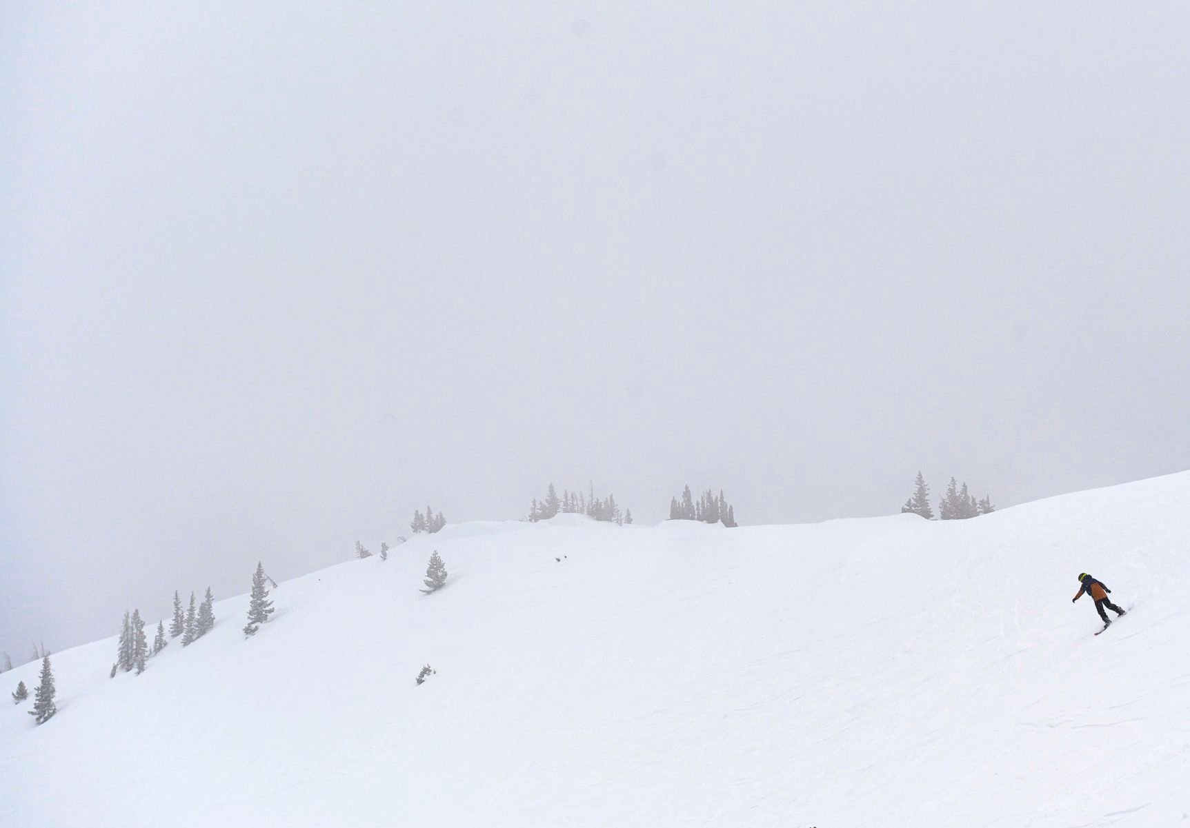 Colorado ski areas close as March storm pummels mountains