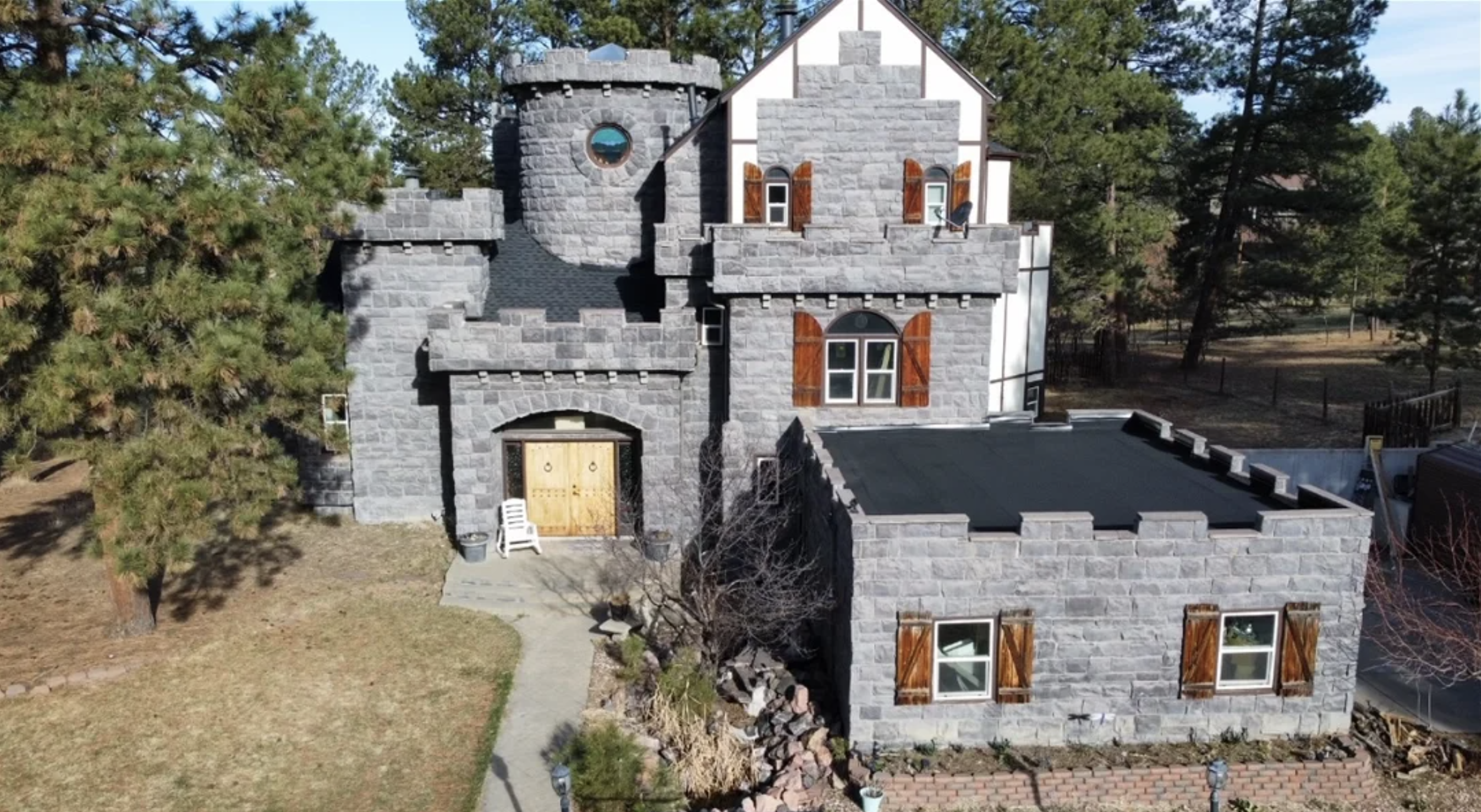 Photo Credit: Virtuance. Courtesy of Ruth Wordelman, Front Range Real Estate Professionals LLC.