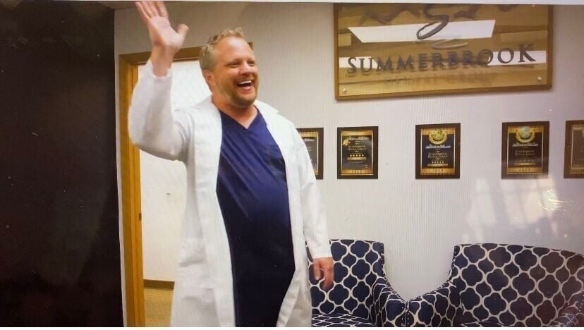 Aurora dentist attorney withdraws from trial after arson of own home