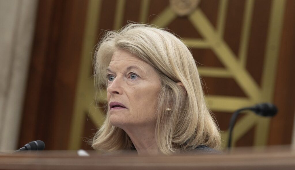 Lisa Murkowski endorses Nikki Haley over Donald Trump in 2024 GOP primary