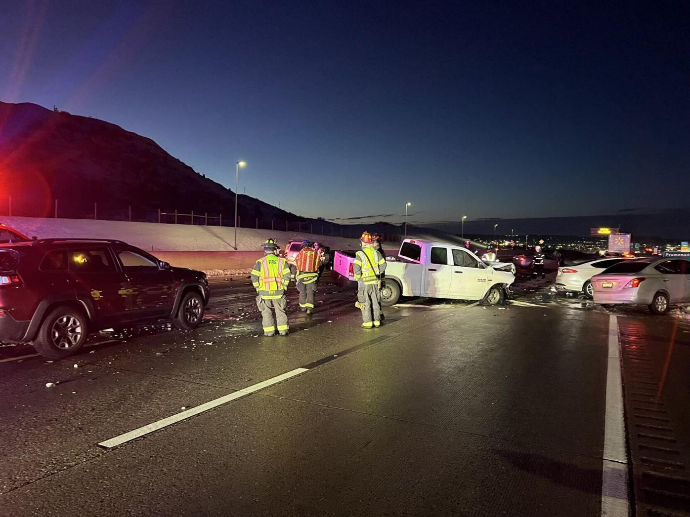 Southbound I-25 reopens after crash involving at least 7 cars