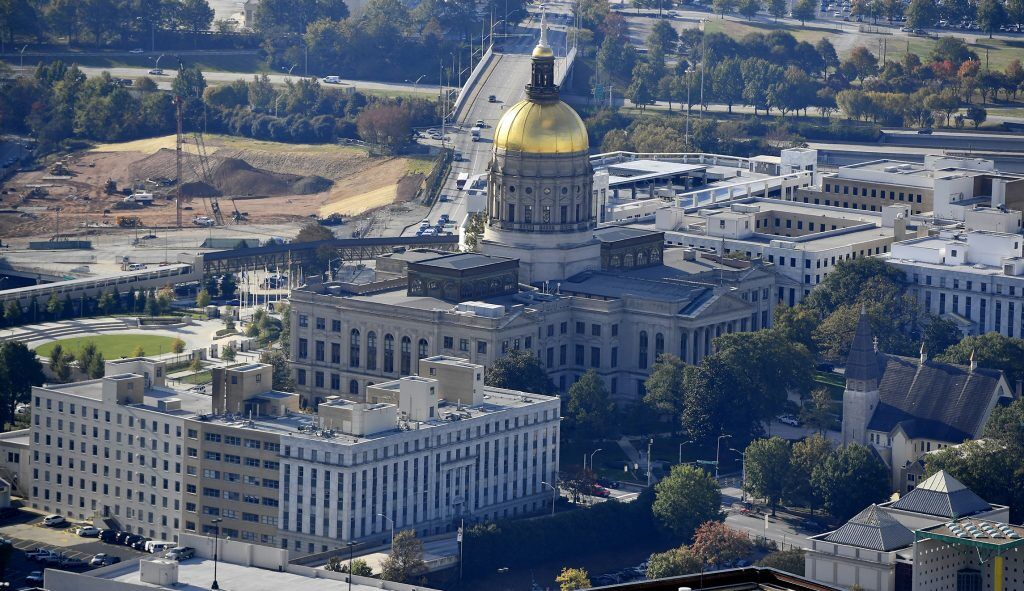 Georgia lawmakers weigh further decrease to state’s income tax